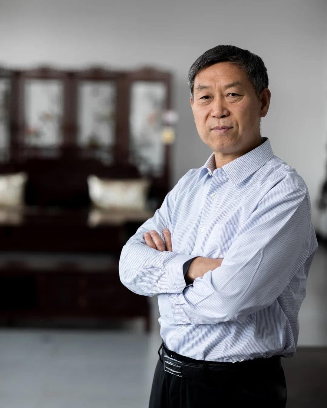 巧夺天工红木董事长张爱冬 巧夺天工红木董事长张爱冬