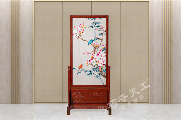 苏绣屏风（花鸟）